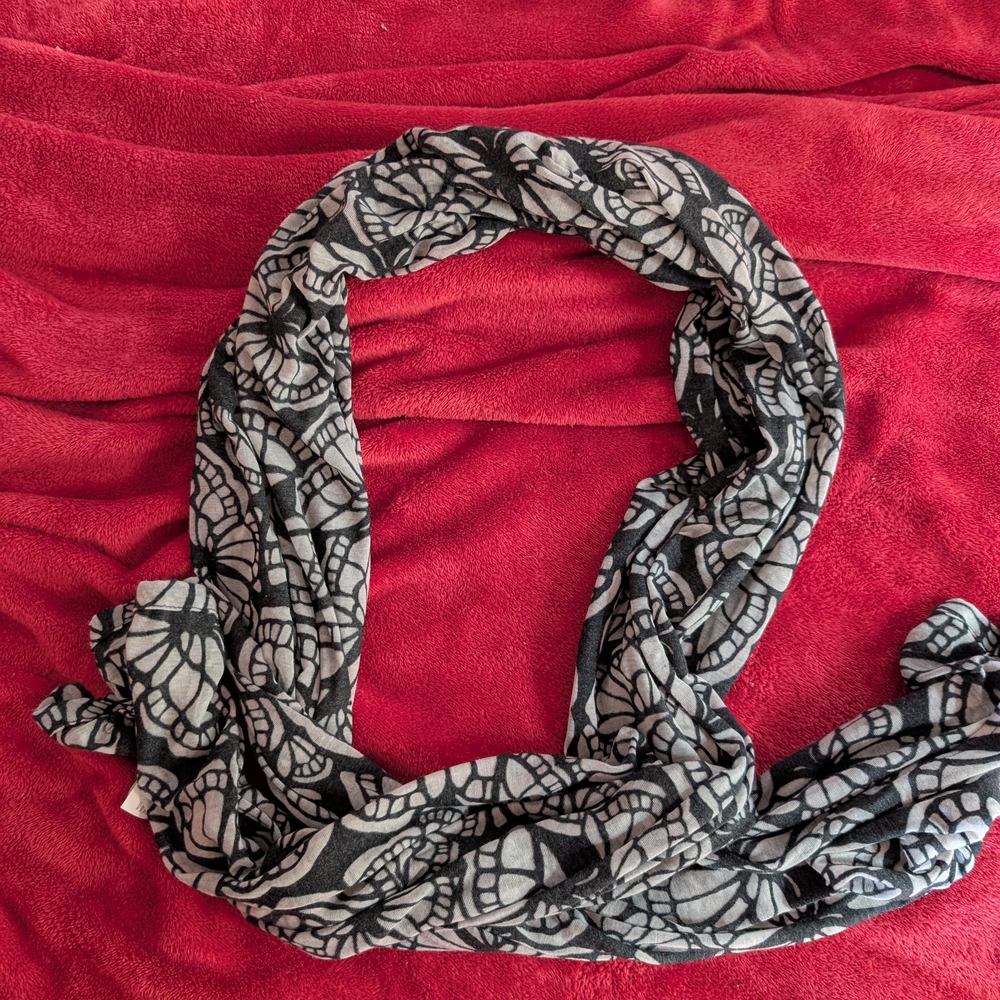 Women's Old Navy Butterfly Scarf